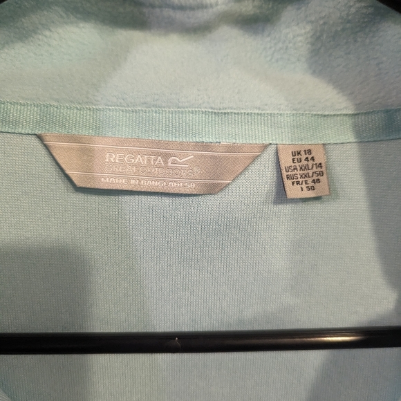 3/$50 NWT: Regatta Baby Blue Size 14 zip up pullover - Picture 3 of 4